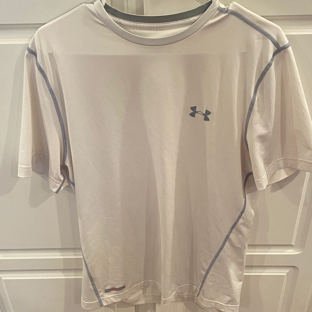 Under Armour Men's Light Gray Athletic Tee